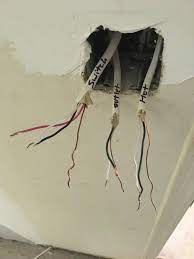 Wiring diagram 3 way switch with light at the end in this diagram, the electrical source is at the first switch and the light is located at the end of the circuit. 3 Way Switch With Outlet Always Live Home Improvement Stack Exchange