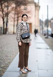 This fun top would look great with a pair of skinny. 16 Flannel Shirt Outfits For Women How To Wear A Flannel Shirt