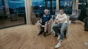 Outstanding, sier han til dagbladet. Warholm Talking About His Bond With Leif Olav Alnes Youtube