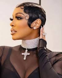 I LOVE short hair 🥵