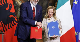 Italy's Dodgy Detention Deal with Albania | Human Rights Watch