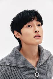 Yoon Chan Young Talks About His Role in 'All of Us Are Dead,' Getting Help  from 'La La Land,' and More