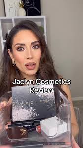 Jaclyn Johnston's Instagram, Twitter & Facebook