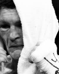 Top-rated super-featherweight contender Tyrone Everett was shot and killed  in Philadelphia #OnThisDay in 1977. The 24‐year‐old was found by police  alone in a second‐floor bedroom of a house in South Philadelphia. He