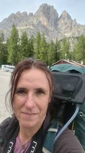 Can I share GPS maps with my hiking partner?