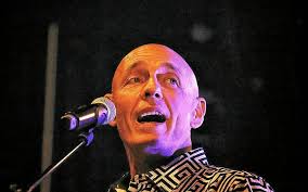 Aux Sables-d'Or, 8 000 fans libérés replongent dans les années 80