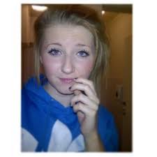 Amber Coldiron's Instagram, Twitter & Facebook