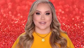 Nikkie de jager, a youtube star better known as by her online persona nikkietutorials, uploaded a very personal message to her fans on monday revealing she is transgender. Youtube Star Nikkie De Jager Reveals She Was Robbed At Gunpoint At Home