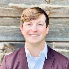 Ebel Reyes's Instagram, Twitter & Facebook