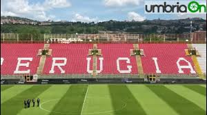 Perugia calcio was actief op het hoogste italiaanse niveau de serie a. Perugia Lo Stadio Curi Cambia Colore Youtube