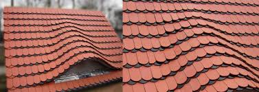 Toller Effekt Mehrlagiger Dachziegel Fledermausgaube In Kronendeckung Farbig Mit Blauglasierter Lagerschicht Eingedeckt Von Dirk W Dachdecker Dach Dachziegel