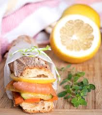 Check spelling or type a new query. Panino Con Salmone Affumicato E Verdure Al Vapore Marinate Alla Maggiorana