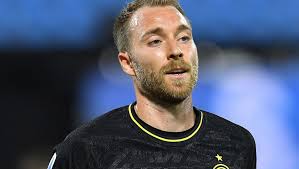 Sjelden har det vært så lite viktig om en. Christian Eriksen Nach Klinik Entlassung Beruhrendes Wiedersehen Mit Seiner Mannschaft Bunte De