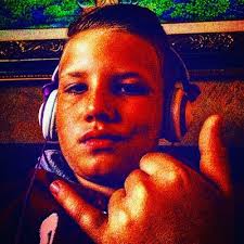 Blake Moon (@the_surf_man)