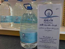 الرياض بوست لأول مرة السعودية تشحن ماء زمزم إلى الجزائر لفائدة الحجاج الجزائريين