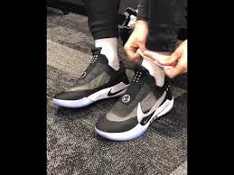 Rumored to be moving over to under armour in the near future, the slovenian's. Luka Doncic Puts On His Nike Adapt Bb Self Lacing Shoes Youtube