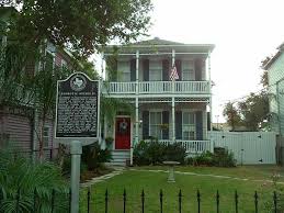 1316 24th St Galveston Tx 77550 Zillow Galveston Home House Styles