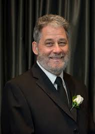 Obituary of Robert Hollyer