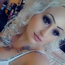 Hand-painted nail art by Vanessa from Puerto Rico