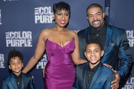Jennifer hudson was born in chicago, illinois to darnell donnerson and samuel continue reading: David Otunga And Jennifer Hudson Split Amidst Custody Battle For Son Cageside Seats