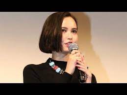 動画 比留川游が衝撃告白 幼少期に 赤い鬼 を見た 映画 最後の命 舞台あいさつ 2 mantanweb まんたんウェブ 大人可愛いボブ 美人 モデル 映画