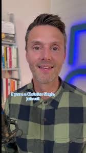 Chris Swingle's Instagram, Twitter & Facebook