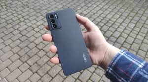 OPPO Reno6 5G review: upper middle ...