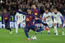 Técnico do Barcelona confirma desfalque de Raphinha em jogo da semifinal da Copa do Rei