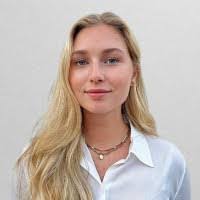 Alicia Bergstrom's Instagram, Twitter & Facebook