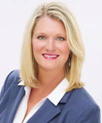 Two Females Leading Fast-Casual Salad Chain, Salata