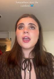 Alex Silvers's Instagram, Twitter & Facebook