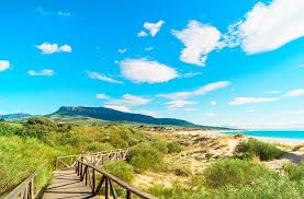 Der la caleta befindet sich direkt an der altstadt von cádiz ( © dw ). Costa De La Luz Strande Cadiz Und Huelva Strande