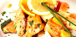 Diese grillspieße kommen mit hähnchen in einer würzigen marinade und fruchtiger ananas daher. Karibisches Hahnchen Curry Mit Ananas Rezept
