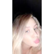 Selena Clarke's Instagram, Twitter & Facebook