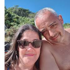 Centros de mesa hechos con latas 🌸🎉💜 ♥️ Bit.ly/instagramyalr ♥️ Siguenos  en Instagram