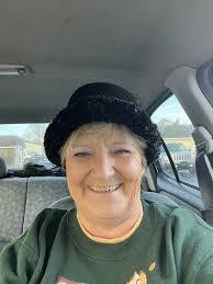 Carol Ramsdell's Instagram, Twitter & Facebook