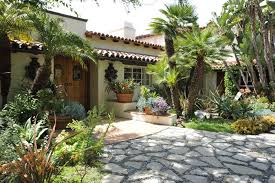Spanish Style Landscaping Design Bed Bath Lawn Garden Spanish Style Homes Spanish Garden Spanish Backyard