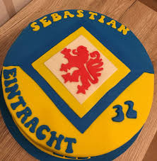 Eintracht Braunschweig Fondant Torte Fur Einen Fussball Fan Eintracht Braunschweig Eintracht Braunschweig