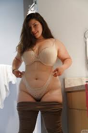 Salome Larrea Muñoz radiating beauty in a natural light portrait