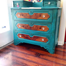 Found This Awesome Chalk Painted Repurposed Dresser Love It Download The Anti Recycled Wood Furniture Painting Old Furniture Colorful Furniture