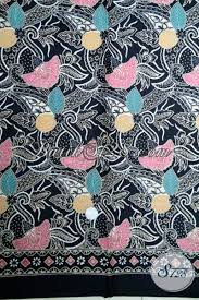 Batik modern merupakan batik yang pengerjaannya tidak terikat oleh aturan tertentu mulai dai susunan motif, warna, hingga proses pembuatan. Belanja Batik Premium Batik Kidung Asmara
