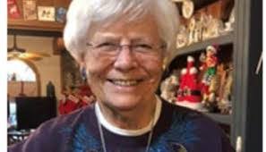 Karen Minton's Instagram, Twitter & Facebook