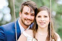 Reeves to celebrate 50th wedding anniversary