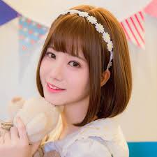 Short hair with bangs was very popular in the 1960s, but there are plenty of styles that are very modern. Buy Timex Wig Female Short Hair Bobo Head Straight Short Hair Korean Air Liu Hai Bobo Head Wig Lifelike Natural Cute In Cheap Price On Alibaba Com