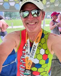 Try now… Take 15' of #mindful time after waking to greet the day. 🧘 ✔️ in  and give attention to what you notice. 🤗 Choose a path to travel for the  day