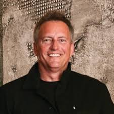 Wade Doering's Instagram, Twitter & Facebook