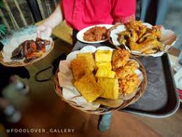 Gak cuma bisa diolah dadar dan mata sapi, telur bisa dimasak jadi apa pun. Nikmatnya 5 Lauk Pauk Ini Sangat Cocok Disantap Bareng Sayur Asem Pergikuliner Com