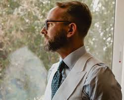 Lucía Serrano y Agustín García, los sastres del rey Felipe VI, se han  casado y el traje del novio es, sencillamente, perfecto