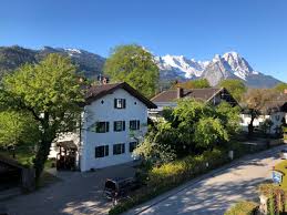 Popular activities in the area include. Ferienwohnung Sophie Hollental Chalet Garmisch Partenkirchen Familie Elfriede Und Hubert Mangold