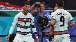 2'şer gol atan dzsudzsak ve ronaldo ise. Iiokdb6kavkycm